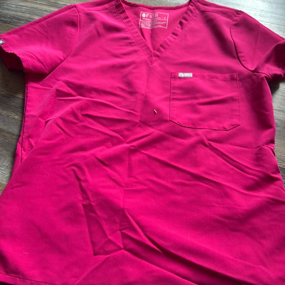 Figs Women's Scrub Top and pants in Bright Pink